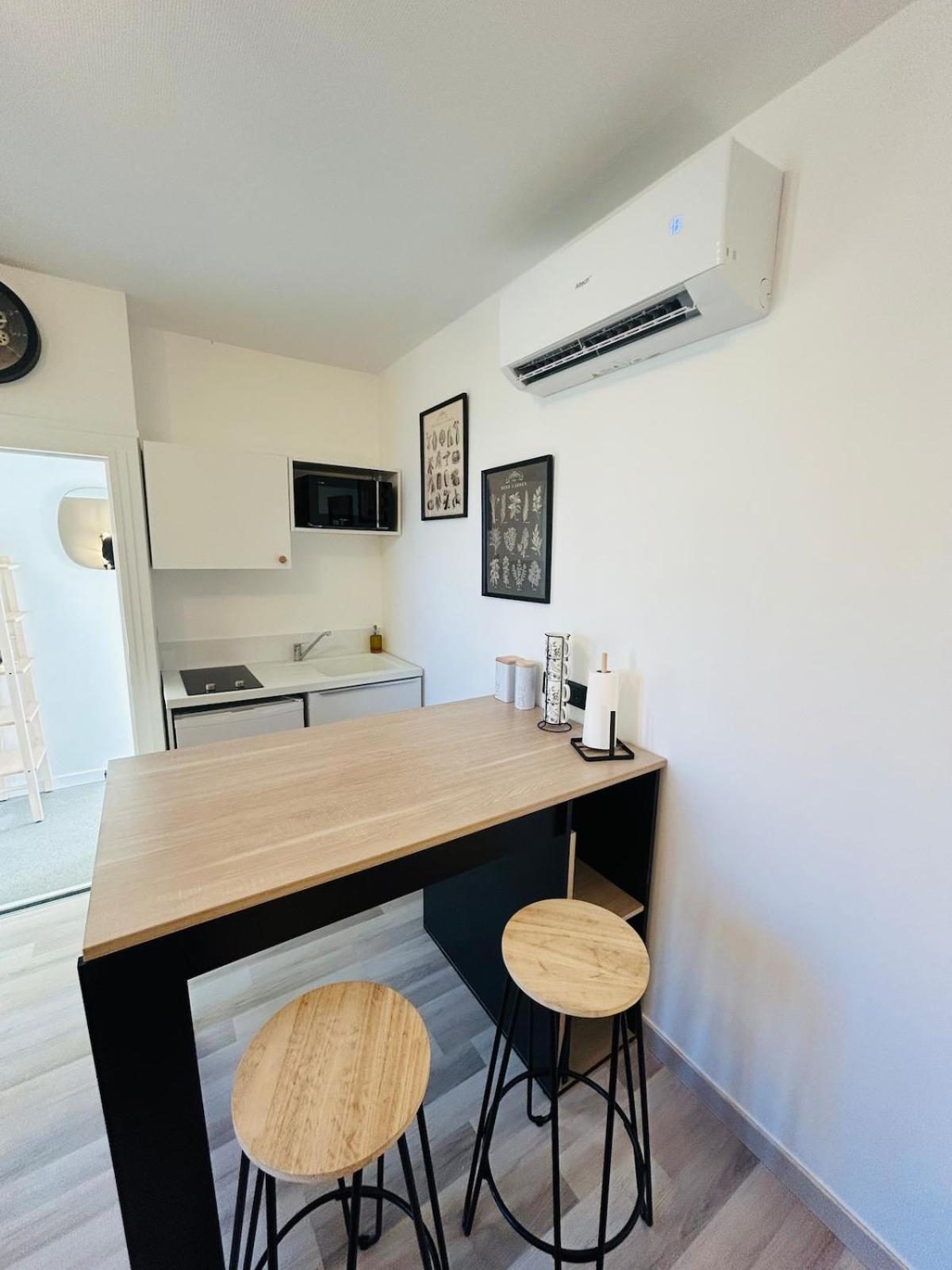 Appartement Charmant Proche Gare Tours Exteriör bild