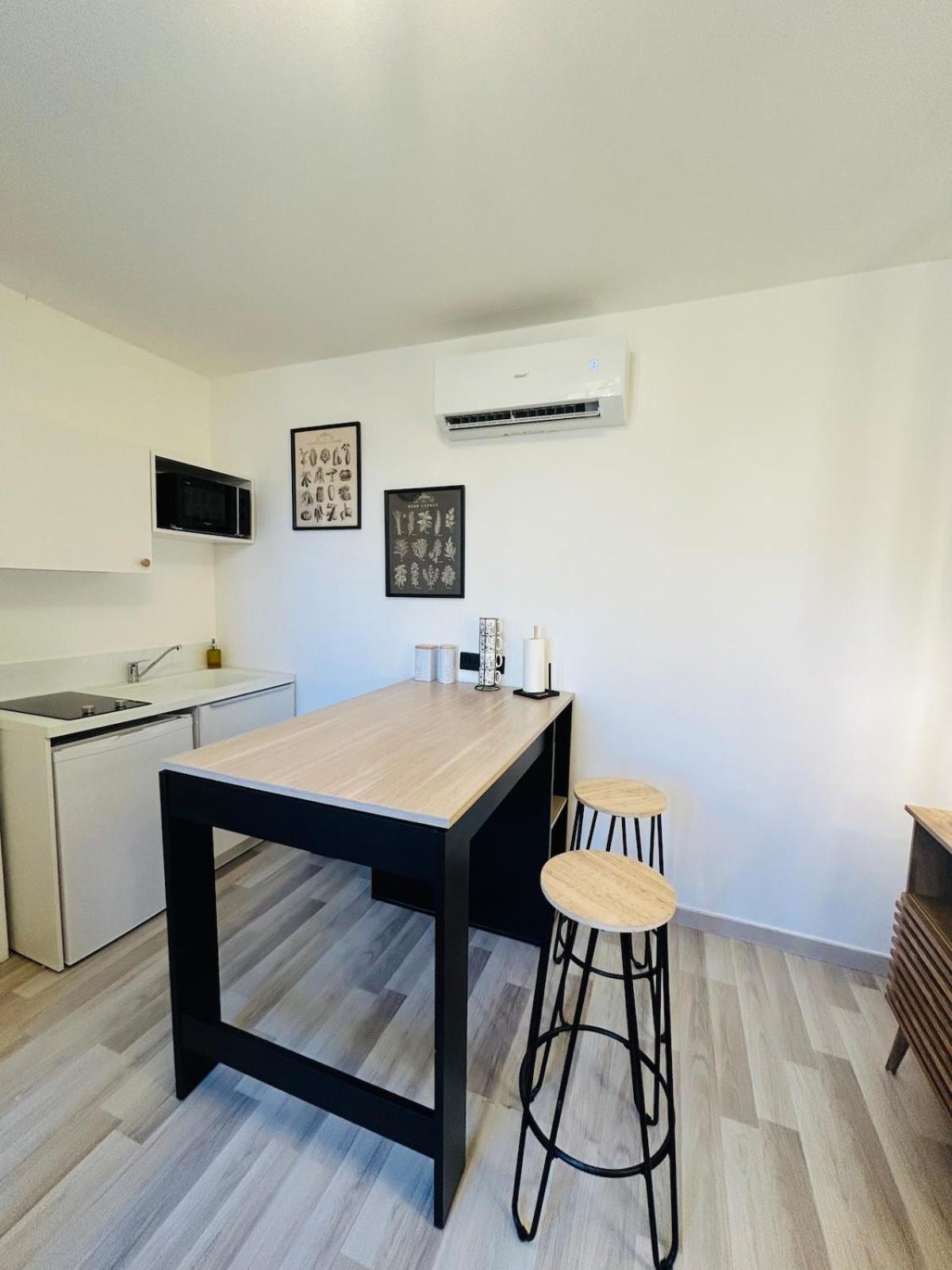 Appartement Charmant Proche Gare Tours Exteriör bild