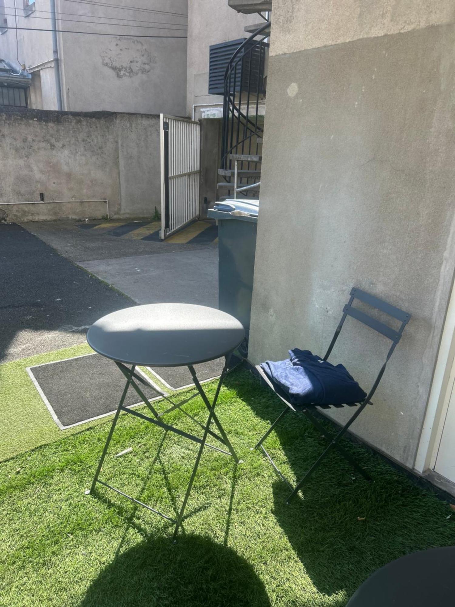 Appartement Charmant Proche Gare Tours Exteriör bild